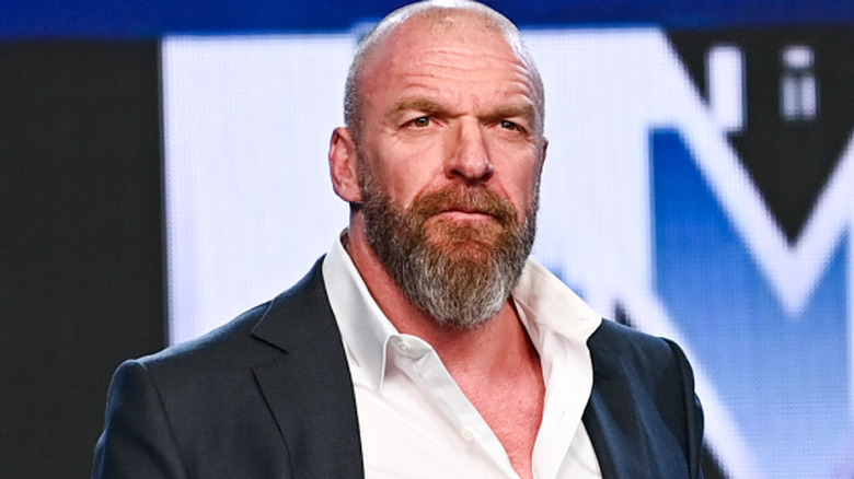 triple h looking at crowd